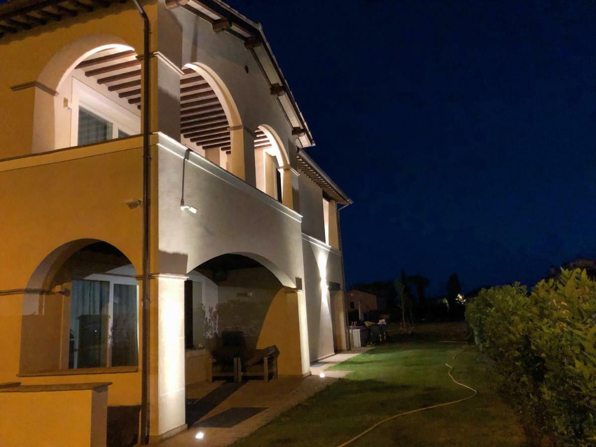 פוליניו Villa Pirignano מראה חיצוני תמונה