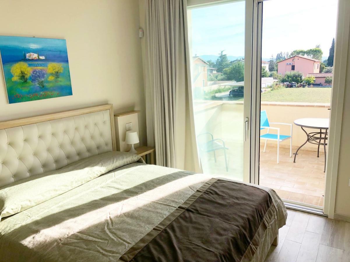 פוליניו Villa Pirignano מראה חיצוני תמונה